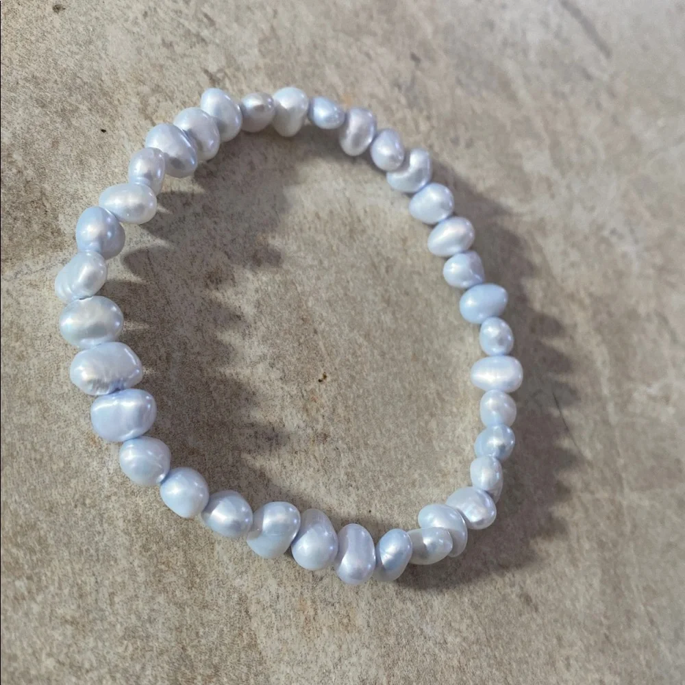 Icy Blue Freshwater Pearl Stretch Bracelet - Picture 1 of 6